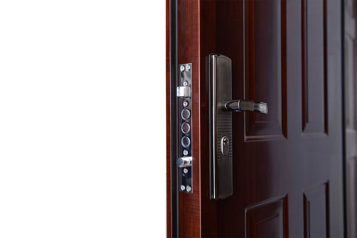 hisec-ajto-also-zar-kozeli-kep