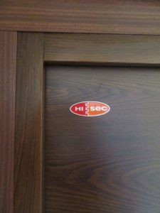 Vnitřní ocelové vstupní dveře: Hisec